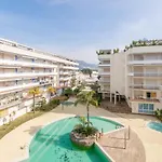 Apartamento Con Terraza Y Vista Piscina