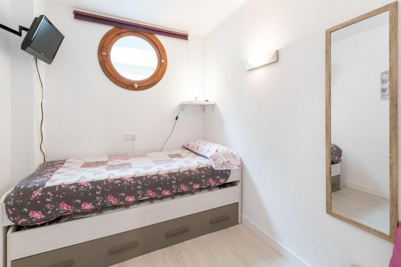 Apartamento Con Terraza Y Vista Piscina Appartamento *